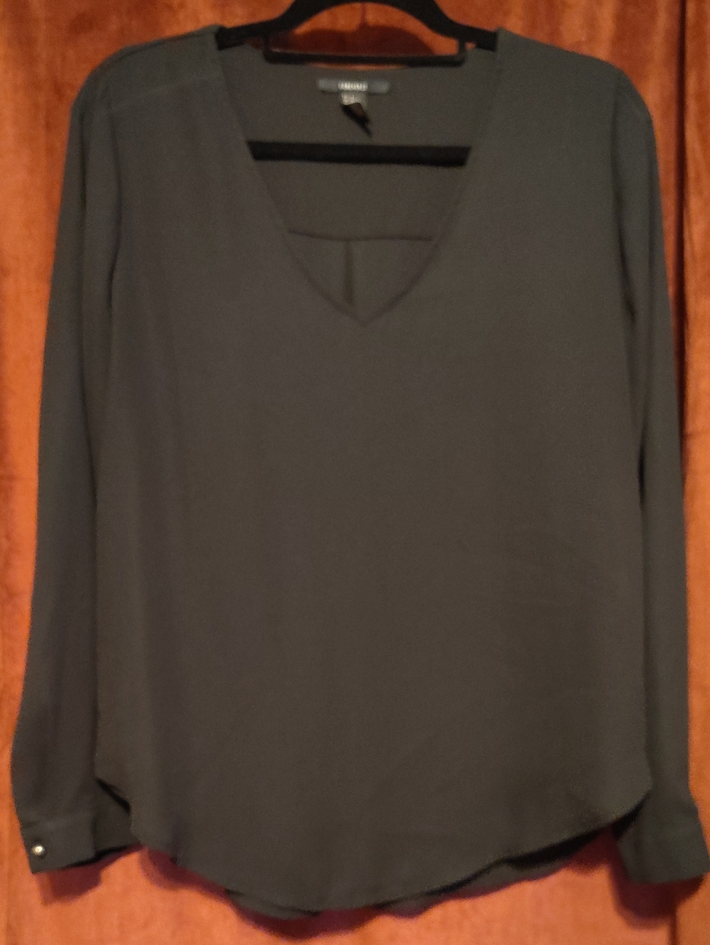 Forever 21 Black V-Neck Long Sleeve Blouse